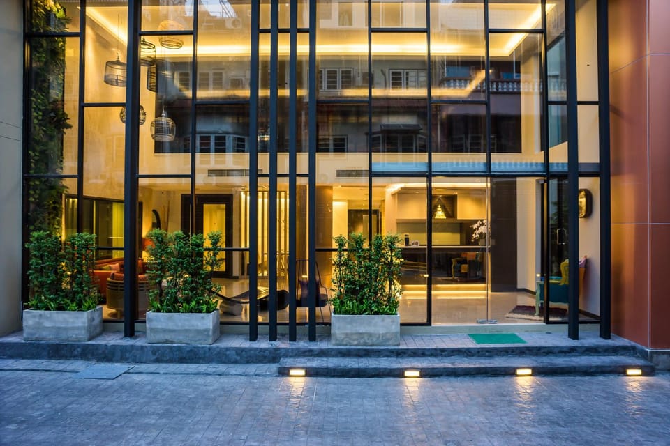 Facade/entrance