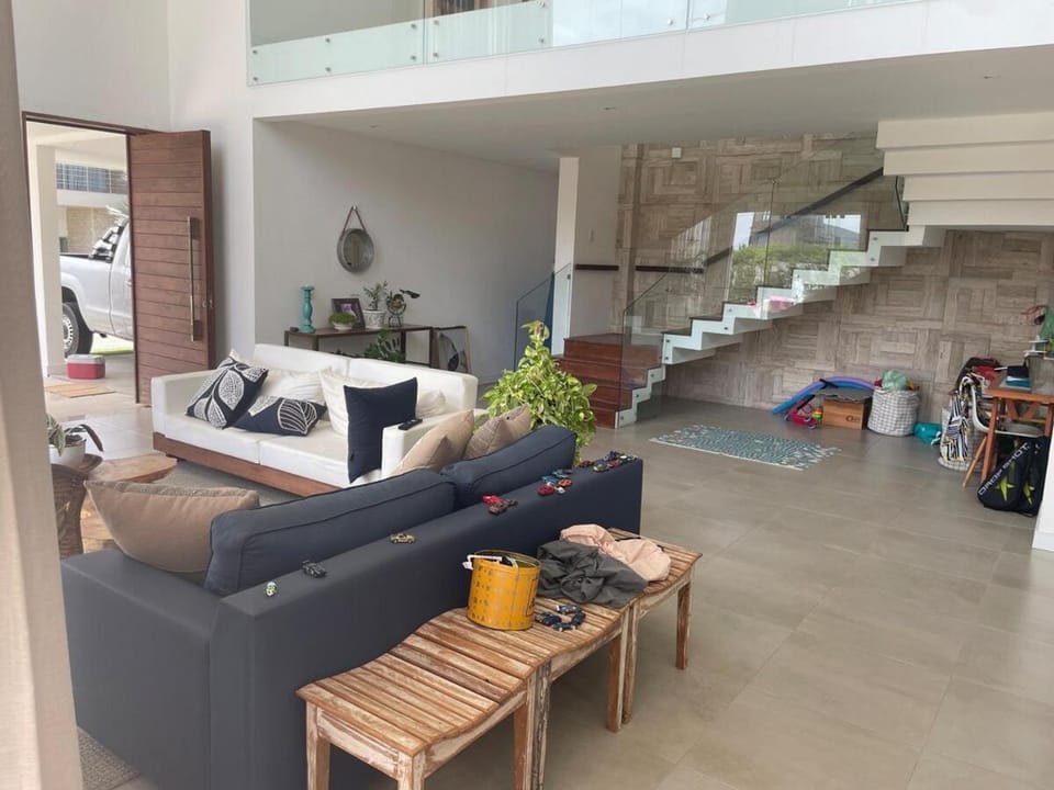 Linda casa Salinas-PA-Cond Raizes Marina Residence House in State of Pará