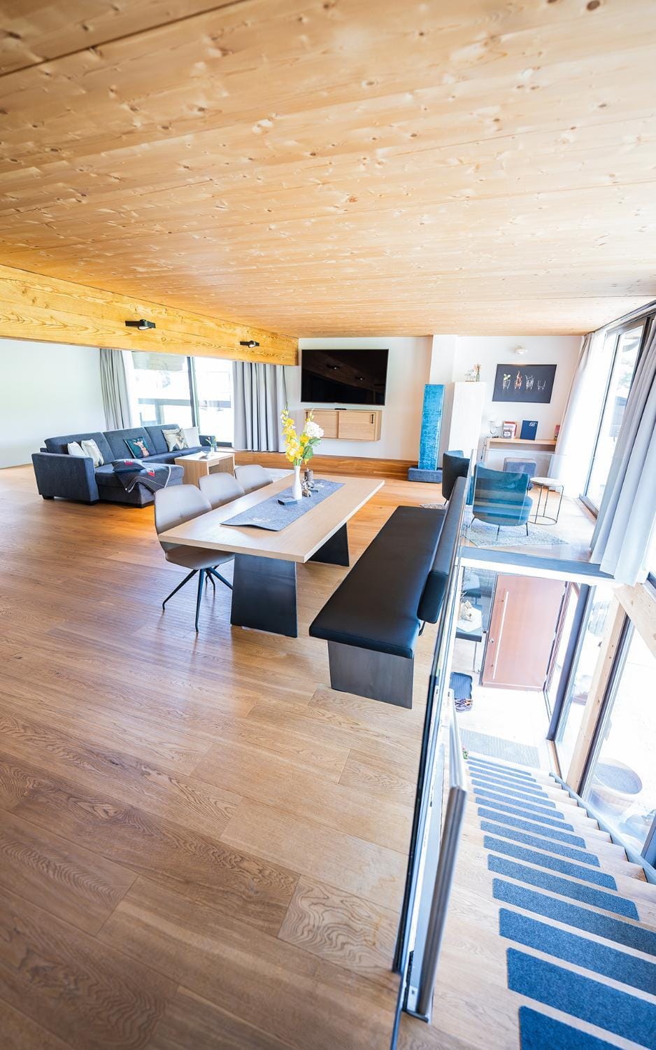 Living room, Dining area