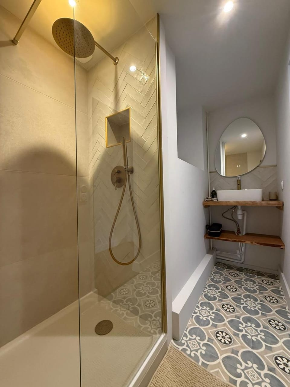Shower, Bathroom