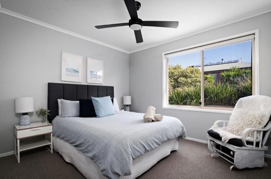 Sunbury on the hill close to airport with wifi pet friendly House in Diggers Rest