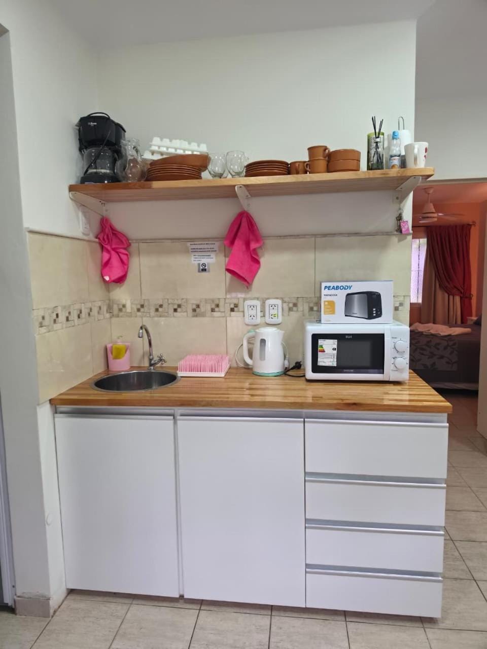 Kitchen or kitchenette