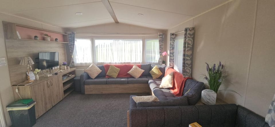 Emma & Simon's peaceful hideaway Retreat House in England