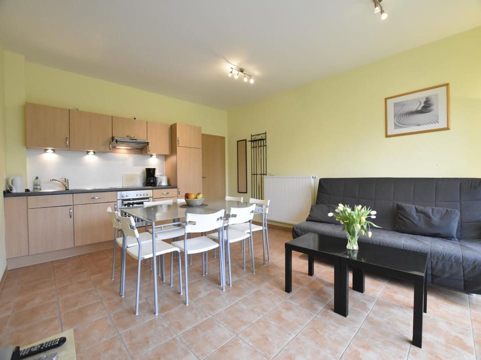 Property building, Kitchen or kitchenette, Living room