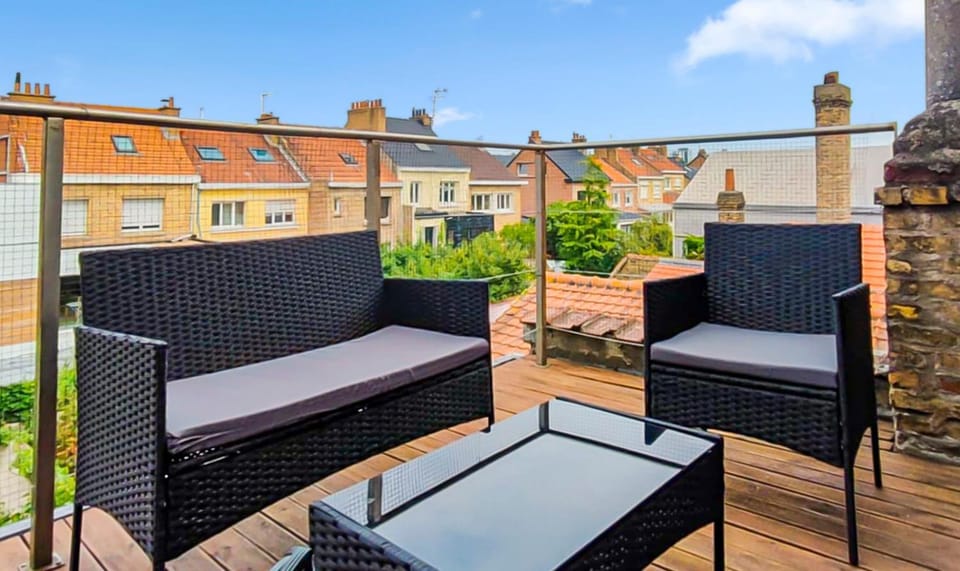 Balcony/Terrace, Garden view, furniture