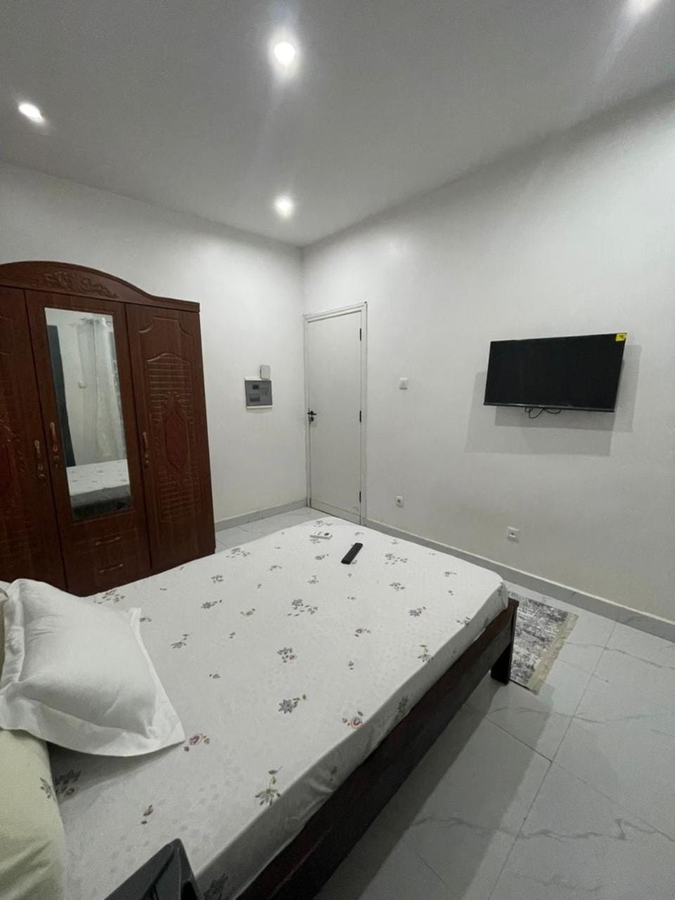 Single room cozy Apartment in Dakar