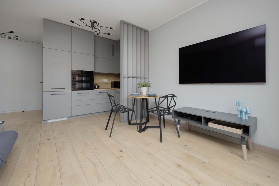 TV and multimedia, Kitchen or kitchenette, Living room, Seating area