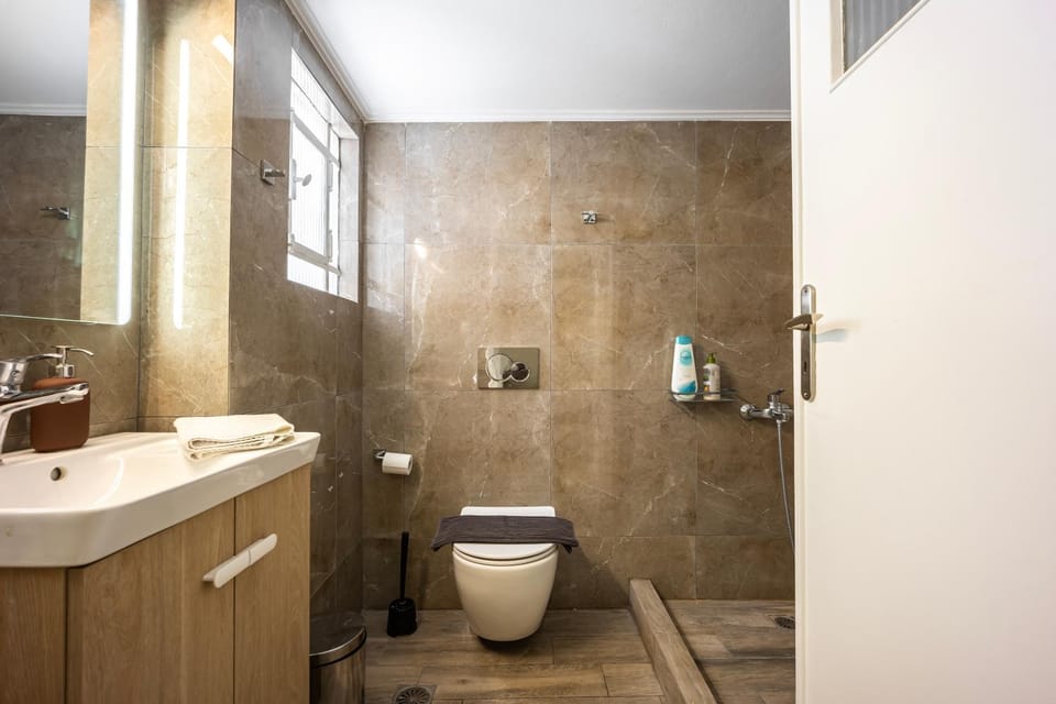 Local Experience #3 Apartment in Athens