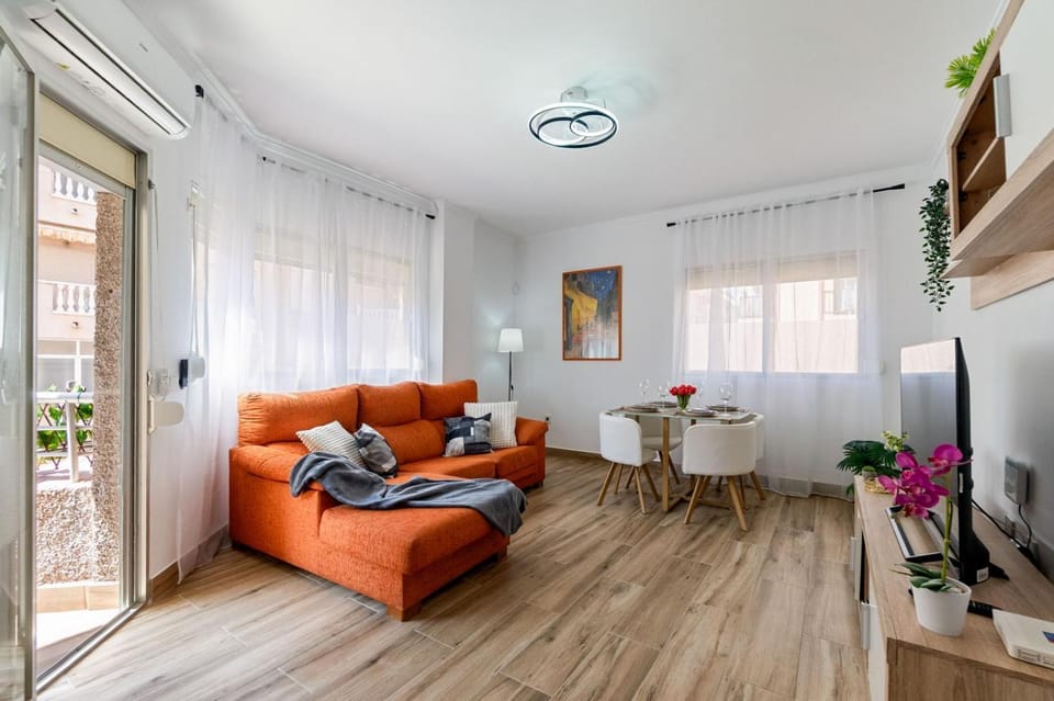 Communal lounge/ TV room, TV and multimedia