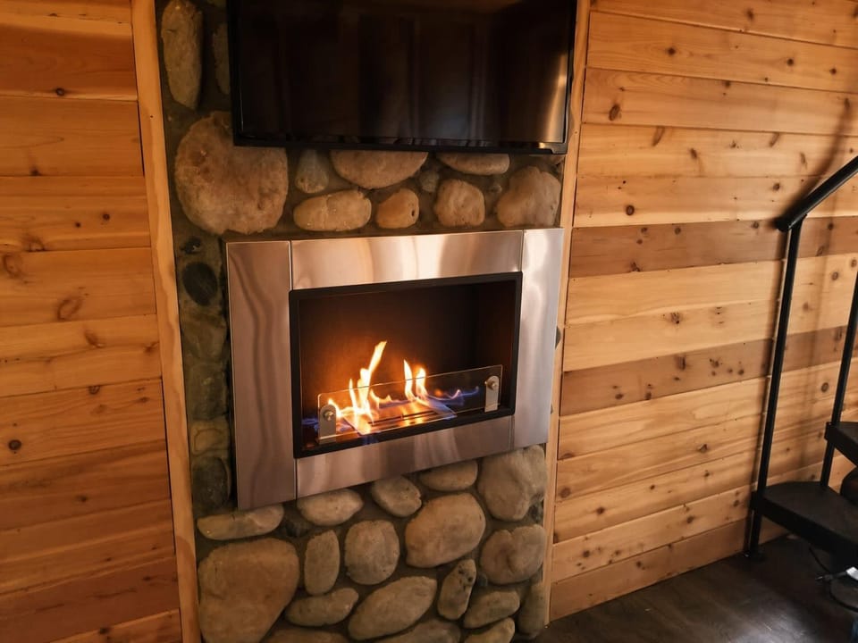 Treehouse Place at Deer Ridge Featured top 10 USA House in Everett