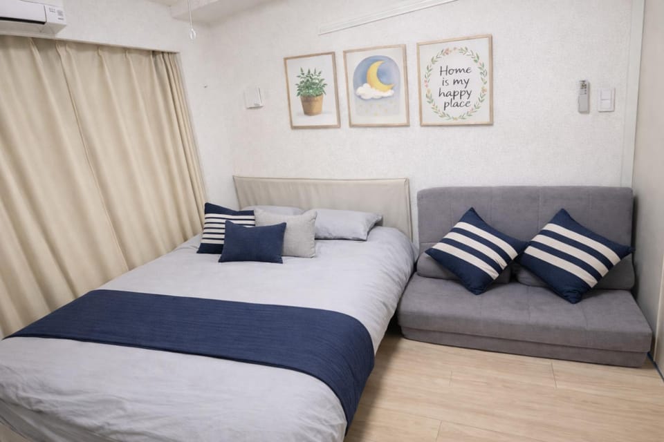 Bed, Photo of the whole room, Bedroom
