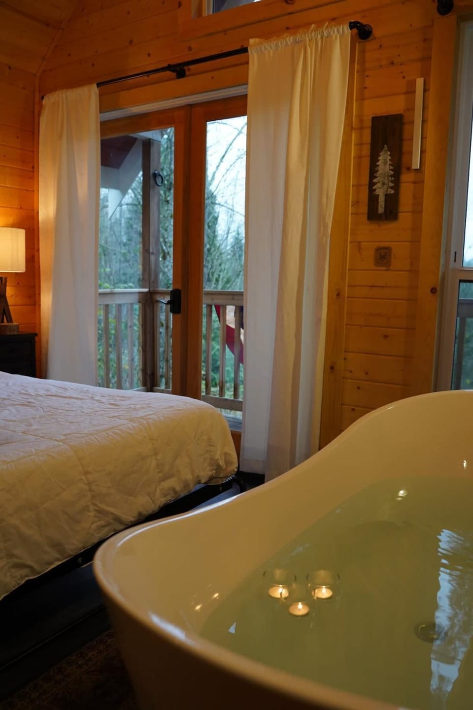 Treehouse Place at Deer Ridge Ole Mill House in Everett