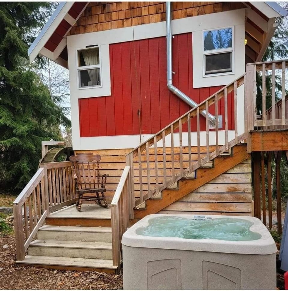 Hot Tub