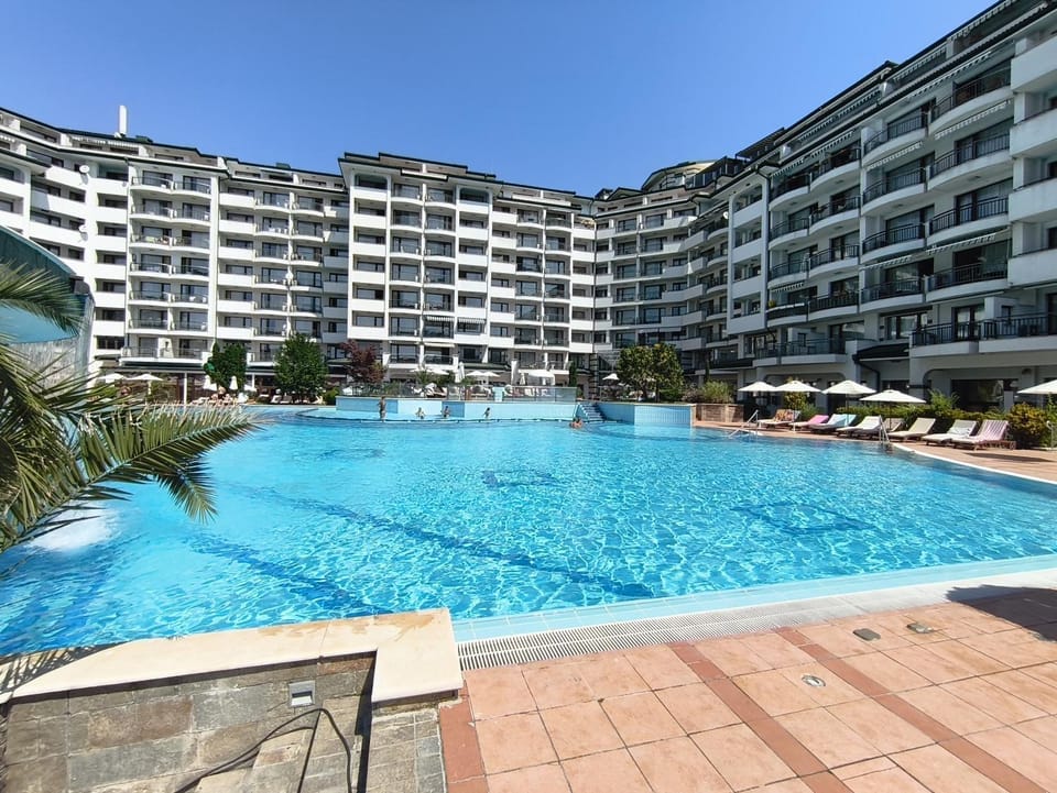 Emerald Apartman Wellness & Spa Resort in Burgas Province