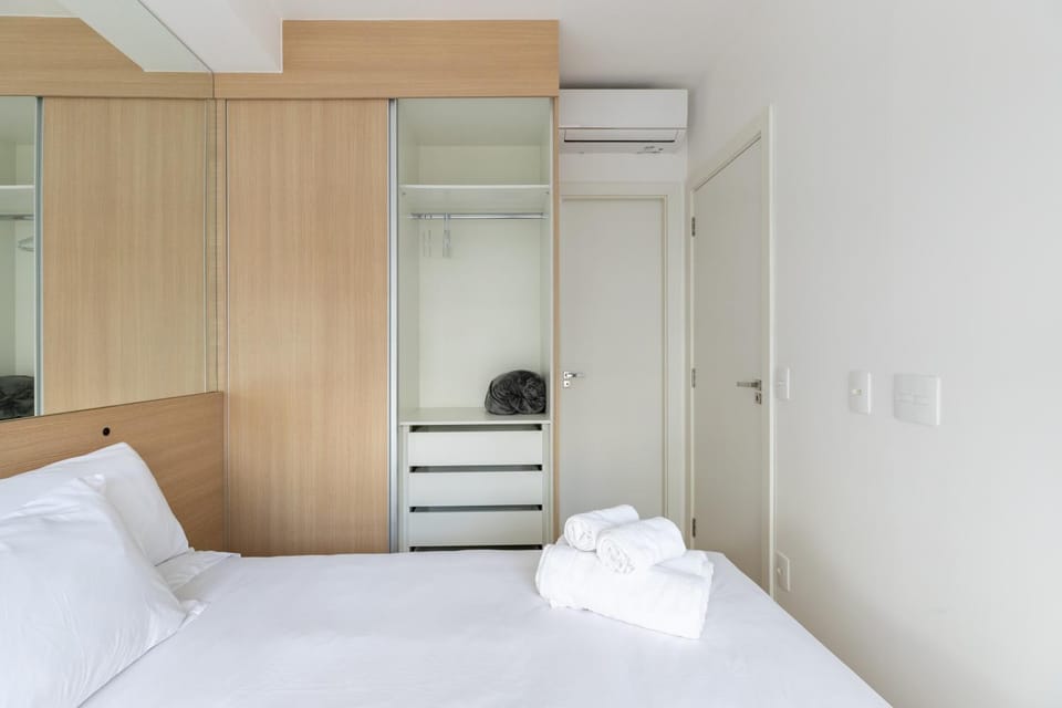 Bed, Photo of the whole room, Bedroom, towels, wardrobe, air conditioner