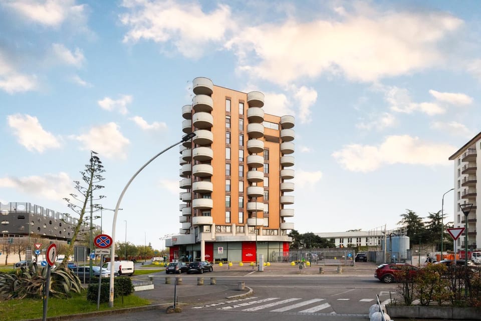 Milano Lux Apartament - Private Indoor Parking Apartment in Sesto San Giovanni