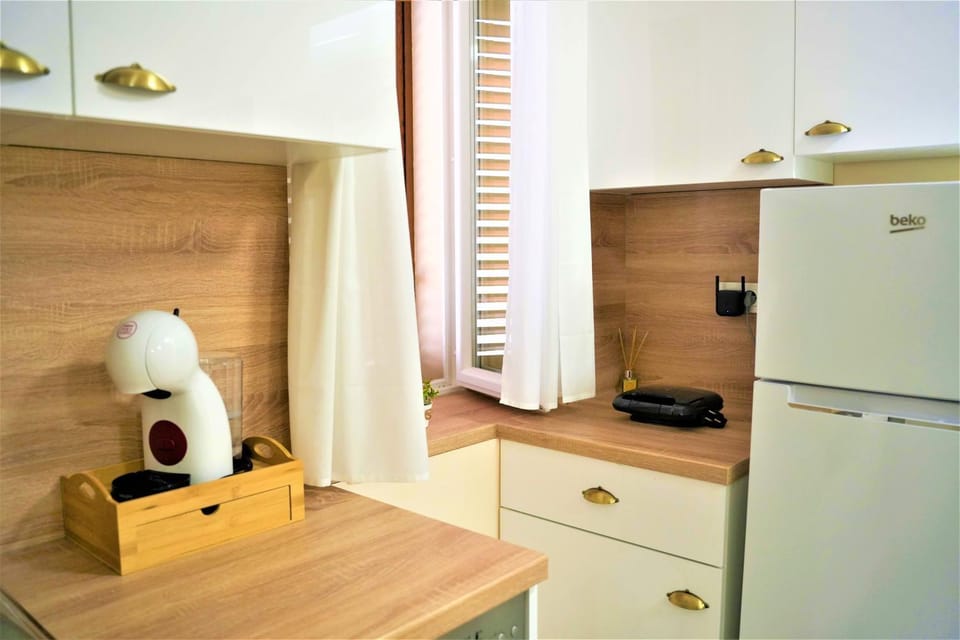 Casa Luigi Studio 3 - Calm & Central Old Town Apartment in Rovinj