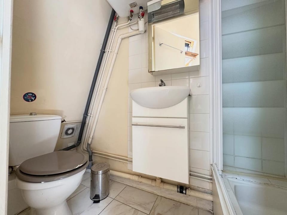 Charming Studio in Central Paris Near the Seine N1-242 Apartment in Paris