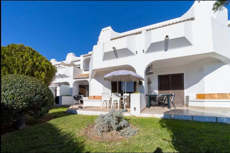 MyInzu - Club Albufeira Village Garden Apartment in Guia