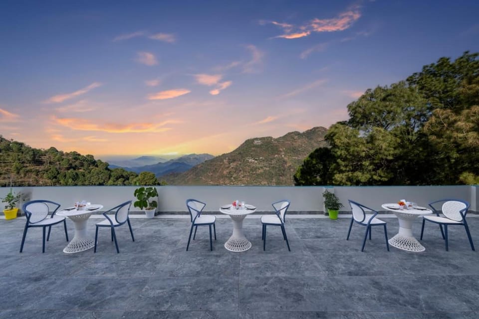Evening Sky Hotel - Kasauli !!! Hotel in Himachal Pradesh