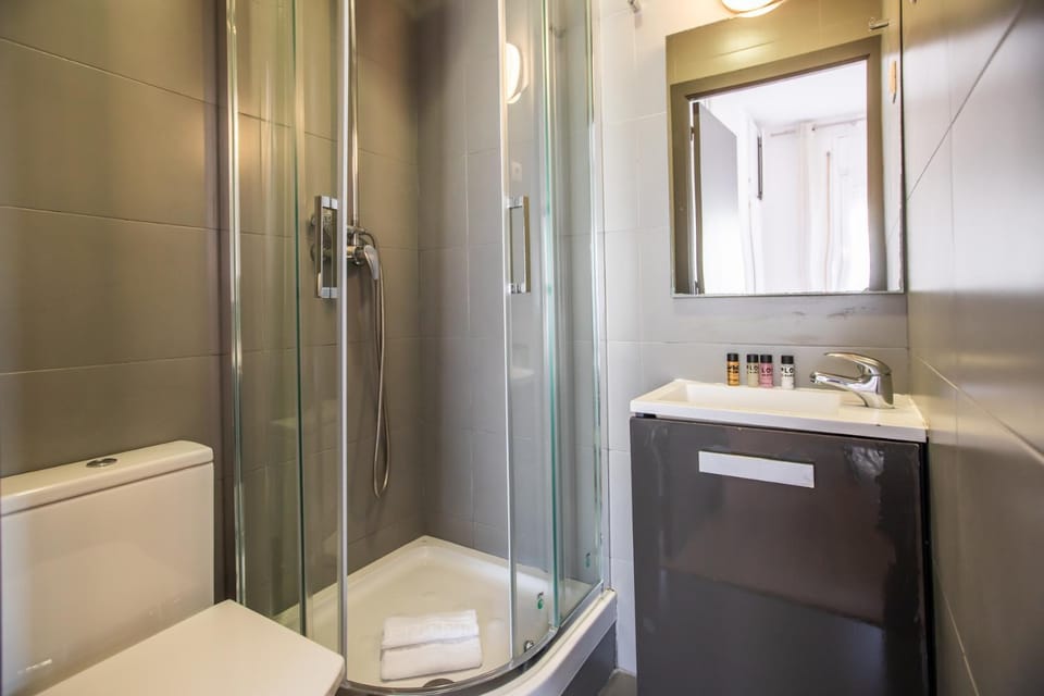 7CROM1130 - 2BD Eixample with a big terrace Apartment in Barcelona