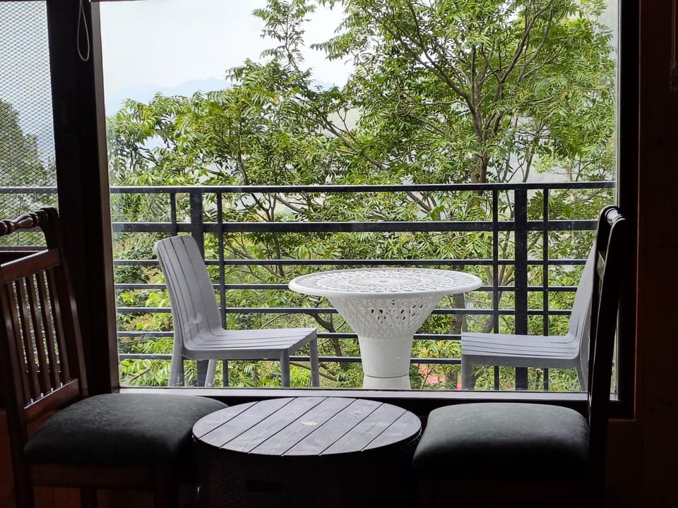 Whispering Woods Homestay Kasauli !! Hotel in Himachal Pradesh