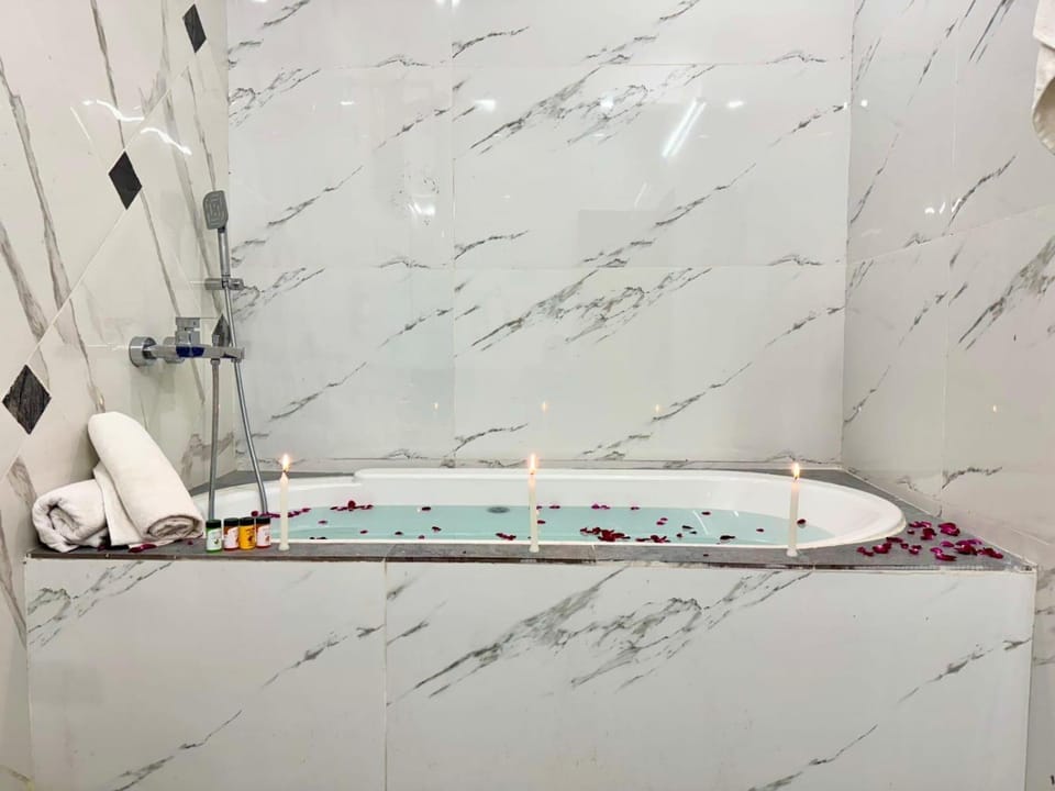 Hot Tub, Bathroom, Bath