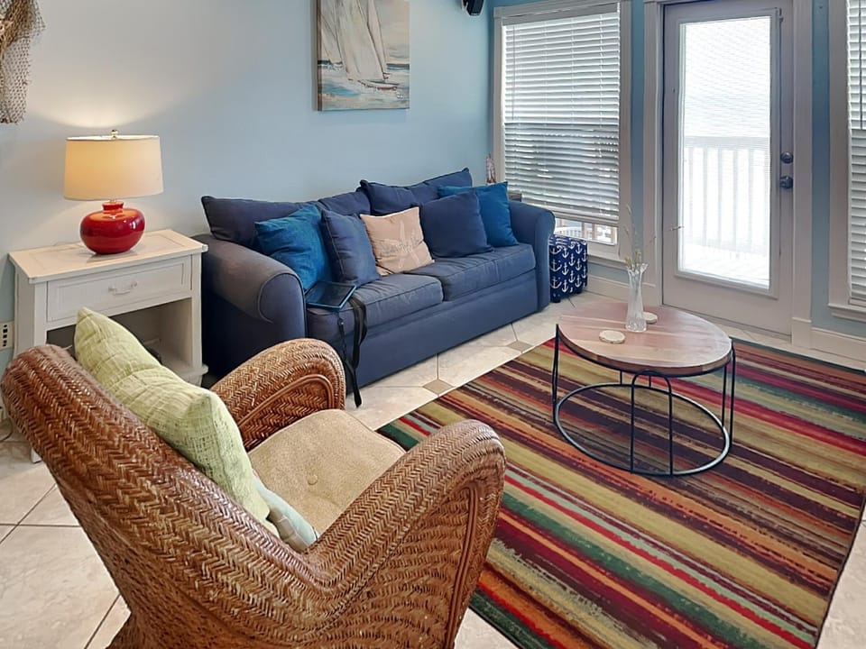 Dolphin Lair Apartment in Galveston Island