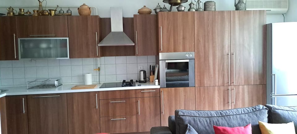 Property building, Kitchen or kitchenette, minibar, oven, stove
