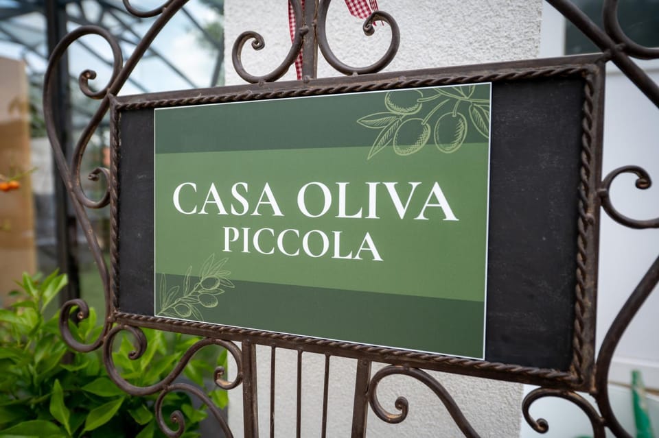 Property logo or sign, Logo/Certificate/Sign, Text overlay
