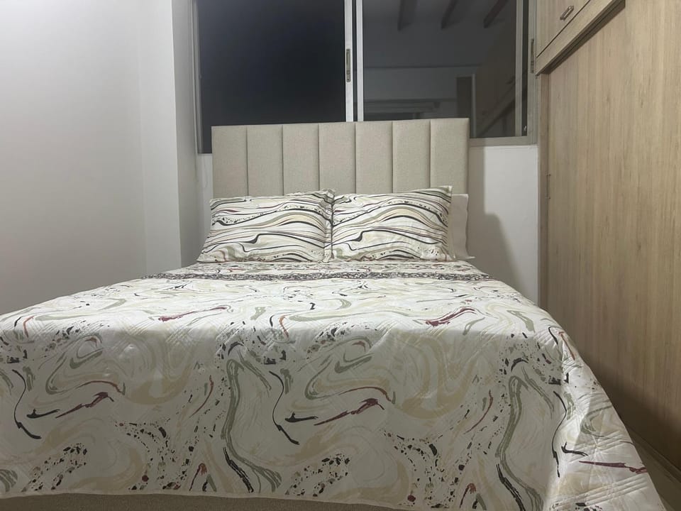 precioso apto para su estadia Apartment in Medellin
