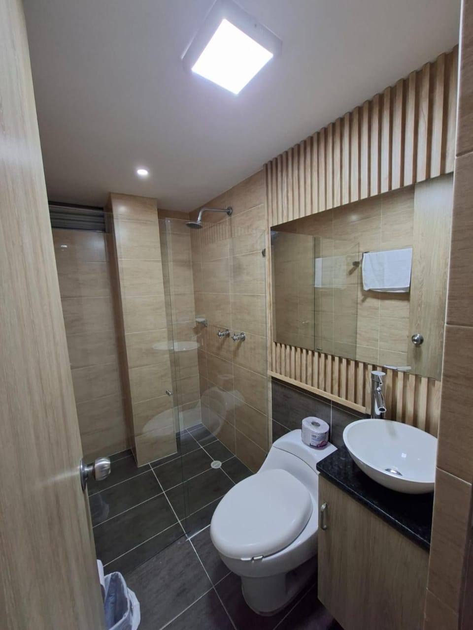 precioso apto para su estadia Apartment in Medellin