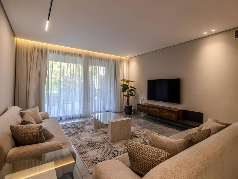 TV and multimedia, Living room, Seating area