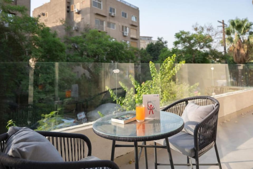 View (from property/room), Balcony/Terrace, Seating area