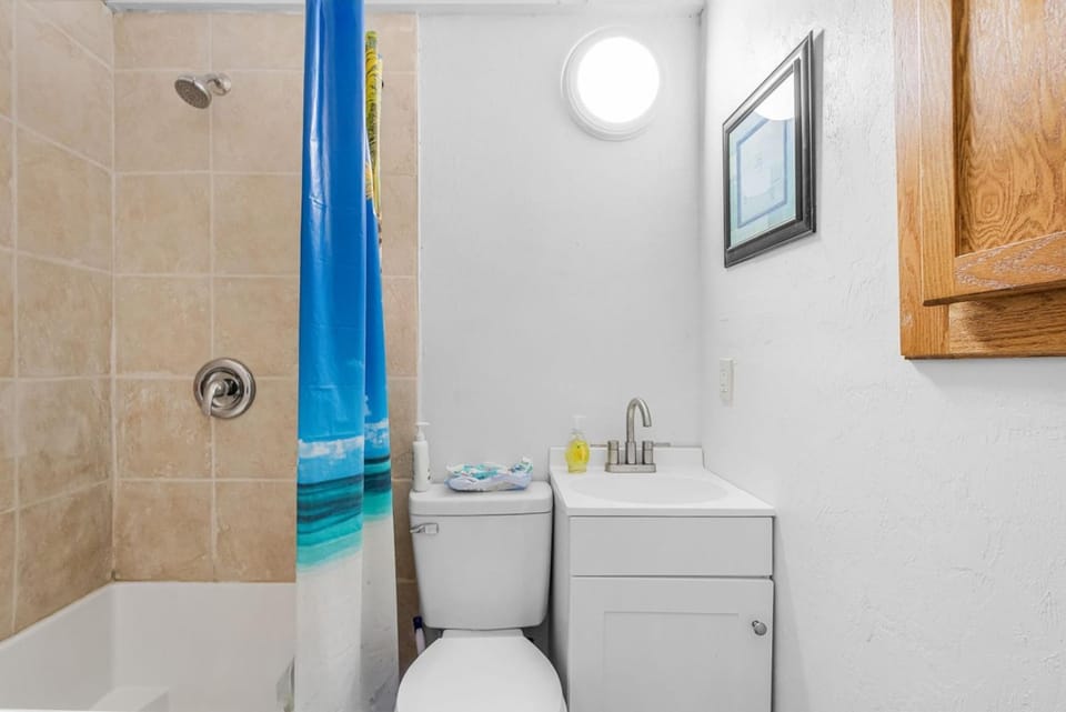 Pet-Friendly • Outdoor Space + Parking House in North Fort Myers