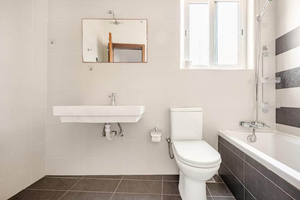 Bathroom, Bath