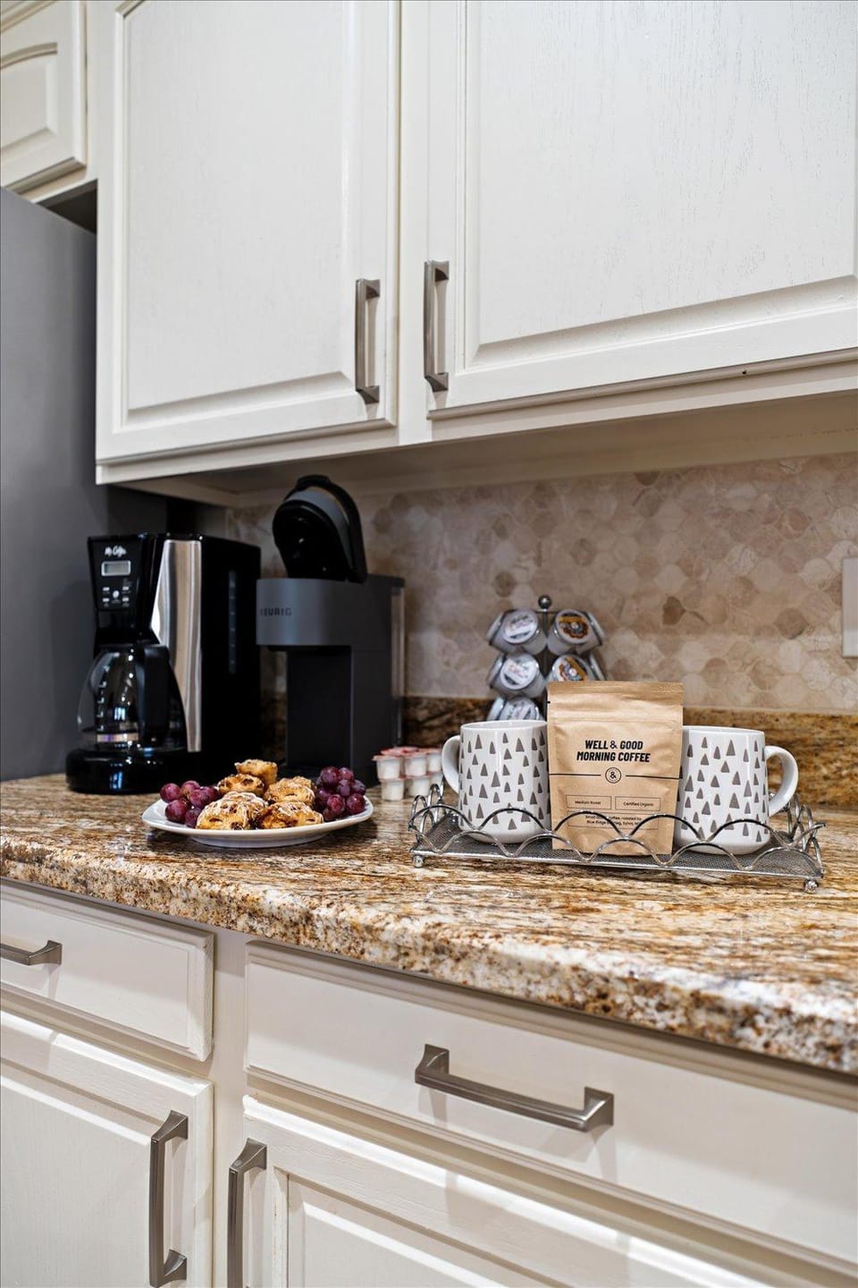 Lux Condo Pool, Jacuzzi, Gym & Golf Access Apartment in Kierland