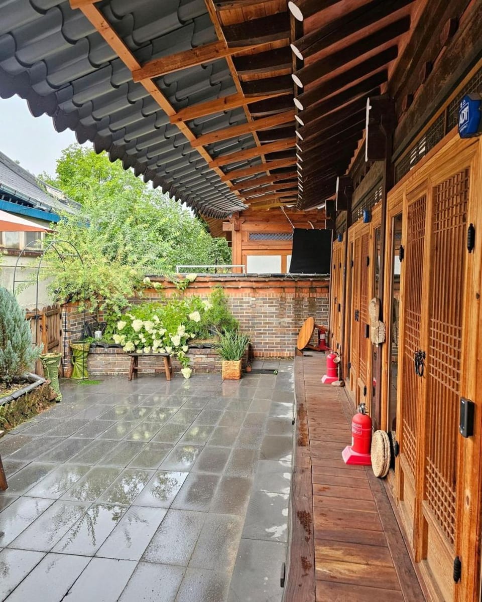 Day, Garden