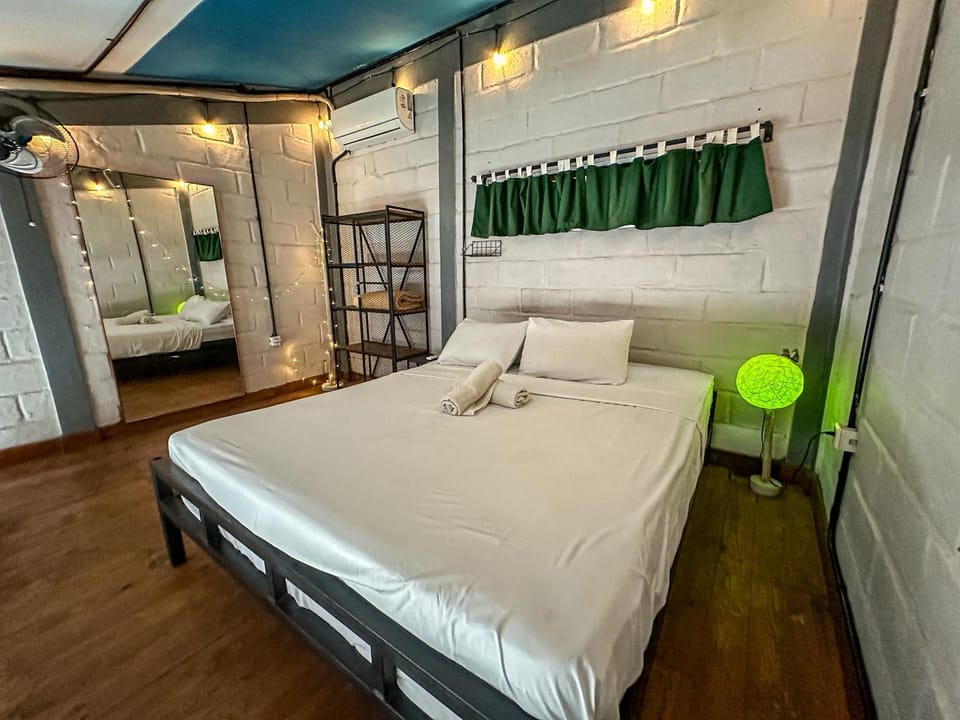 Bed, Photo of the whole room, Bedroom, towels, wardrobe