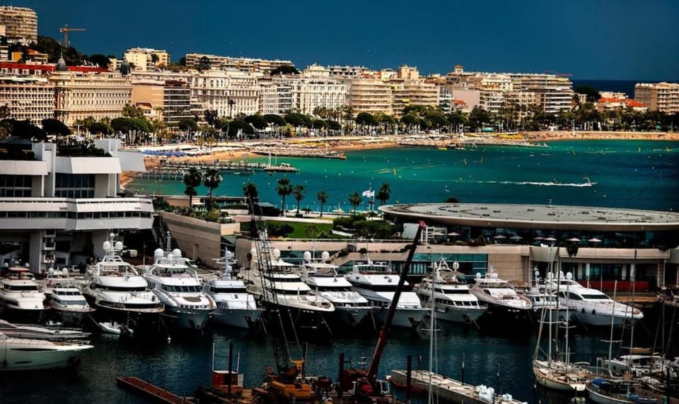 Cannes hyper centre appartement luxe 5 étoiles terrasse Apartment in Cannes