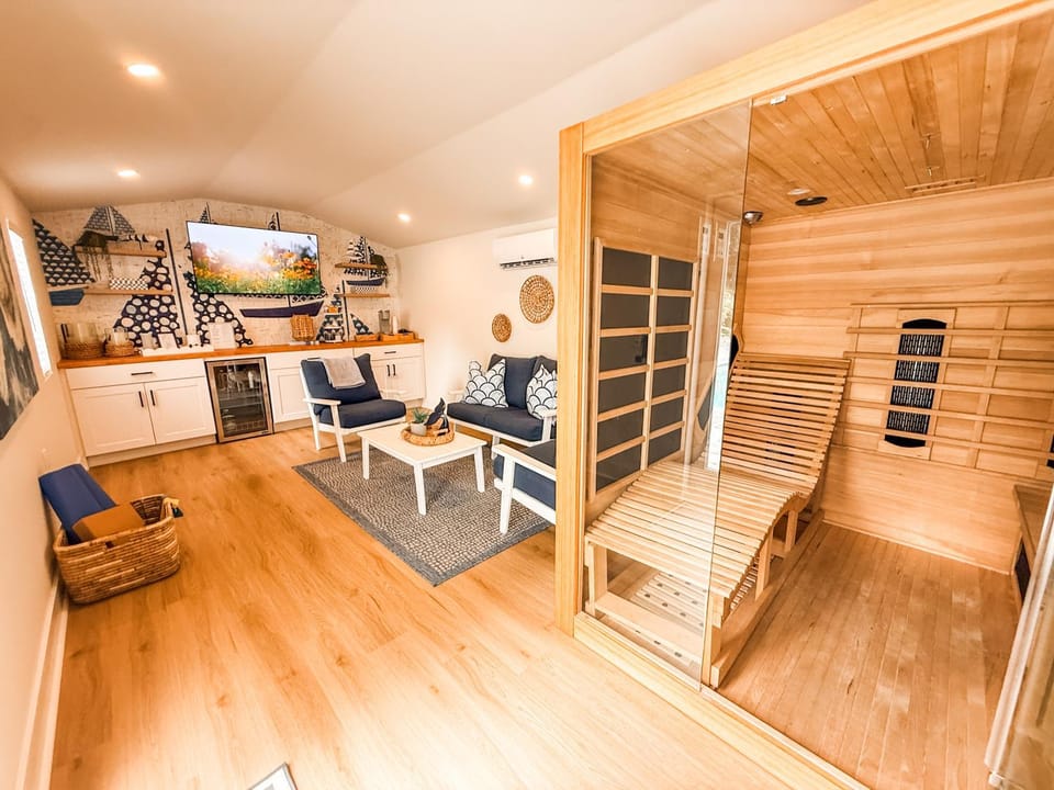 Luxury Beach Home - Sauna Pool Spa Games Cart House in Vilano Beach