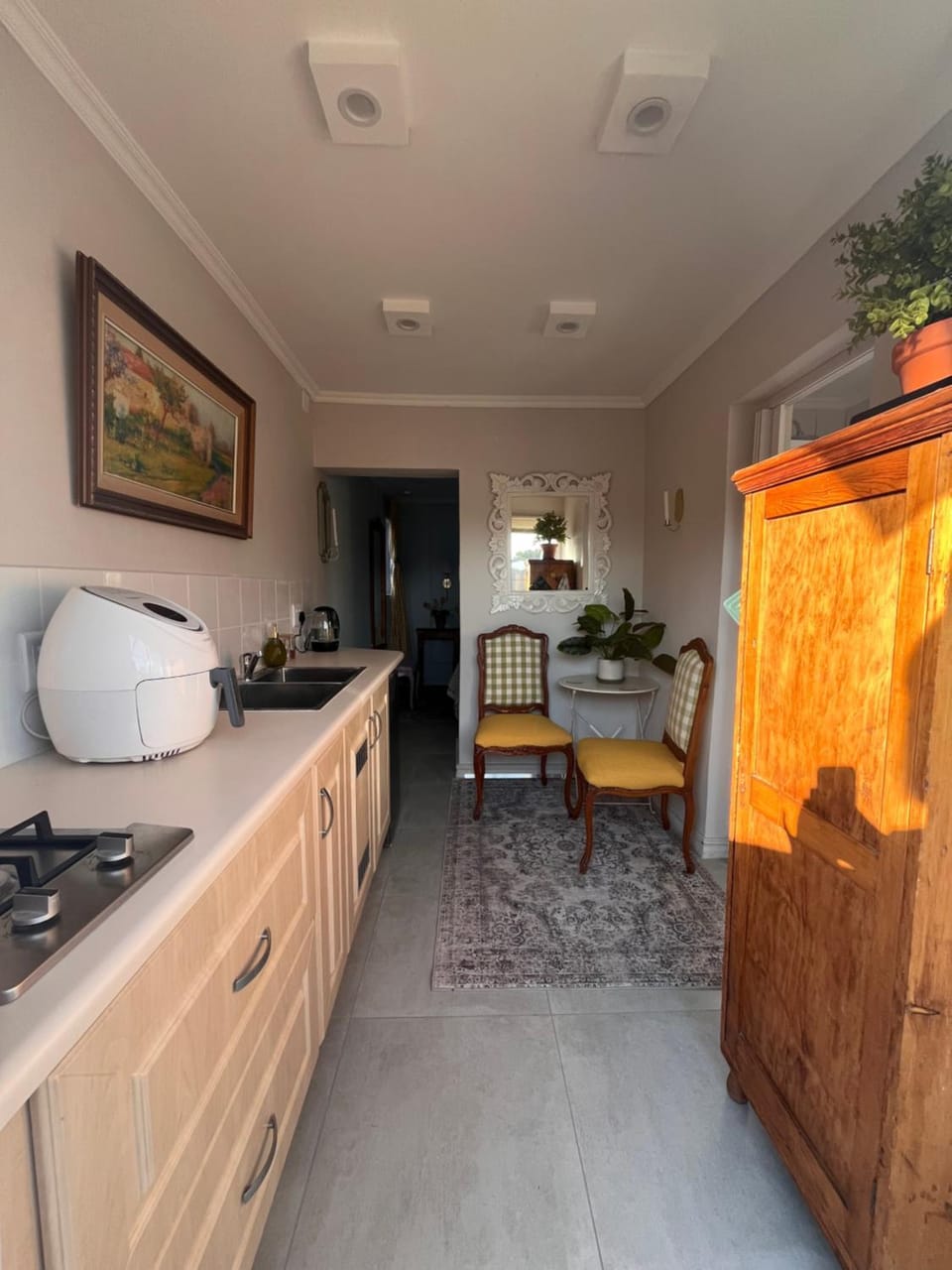 Kitchen or kitchenette