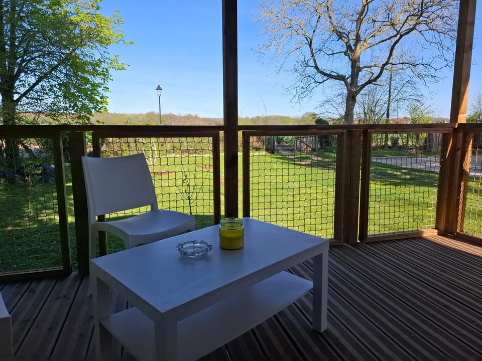 View (from property/room), Balcony/Terrace