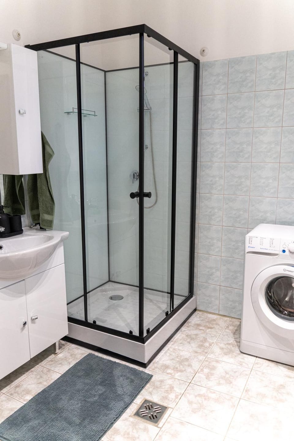 Shower, Bathroom, dryer