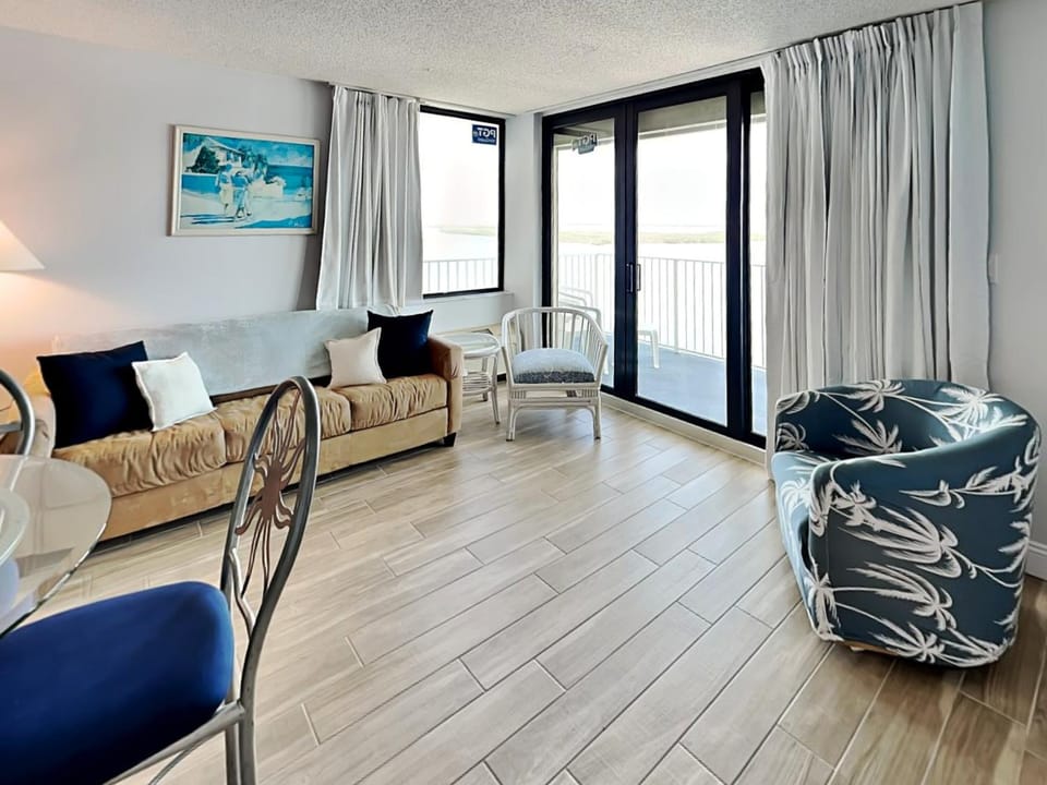Lovers Key Beach Club PH 4 Apartment in Bonita Springs