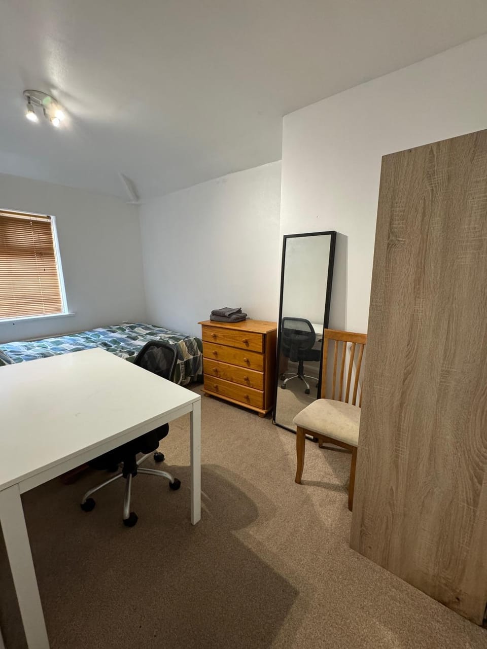 Nice short stay room in Coventry city center Vacation rental in Coventry