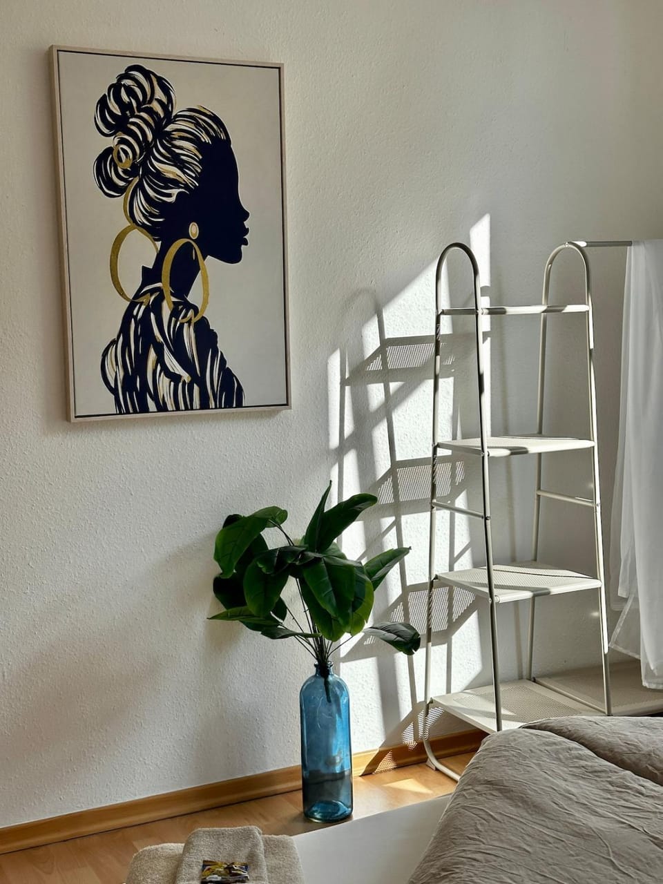 Photo of the whole room, Decorative detail, Bedroom