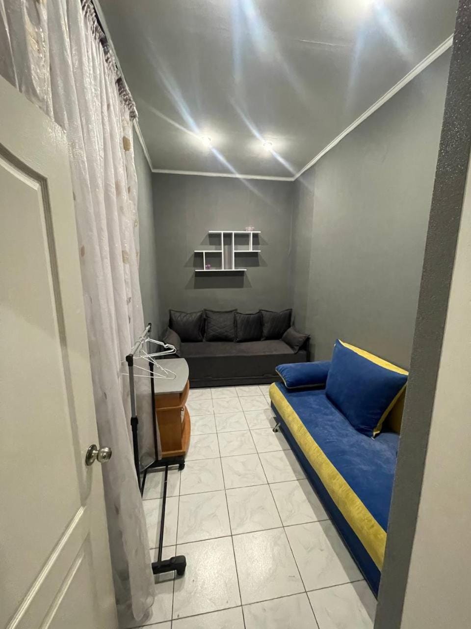 Центр с двориком 2к Одесса с животными тварини посуточно подобово Apartment in Odessa