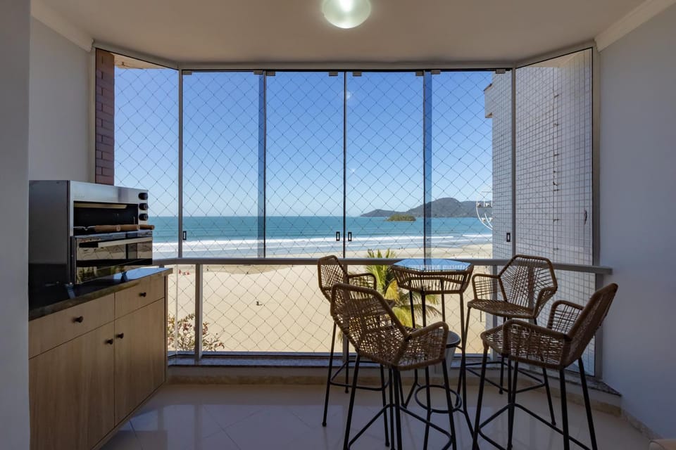 BBQ facilities, Dining area, Sea view