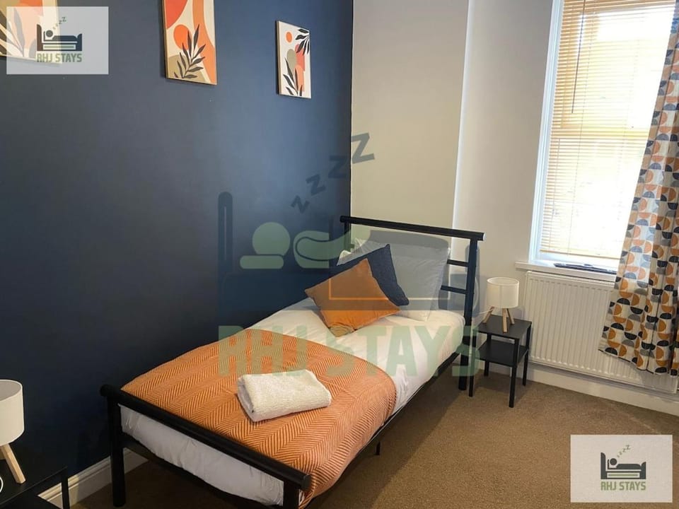 Caris - 2 Bedroom 4 Beds Ideal for Contractors Apartment in Gateshead